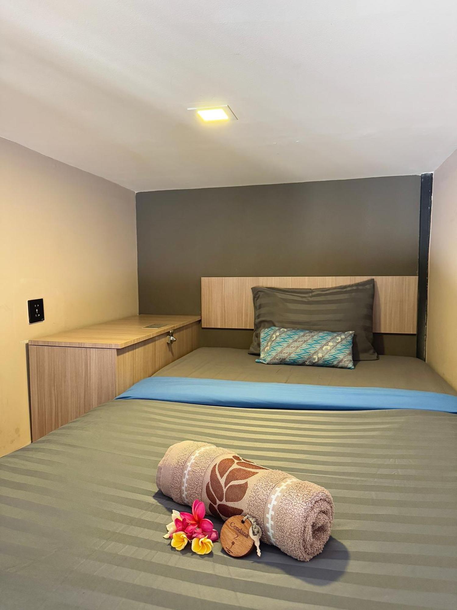 The Jungle Hostel Canggu Экстерьер фото